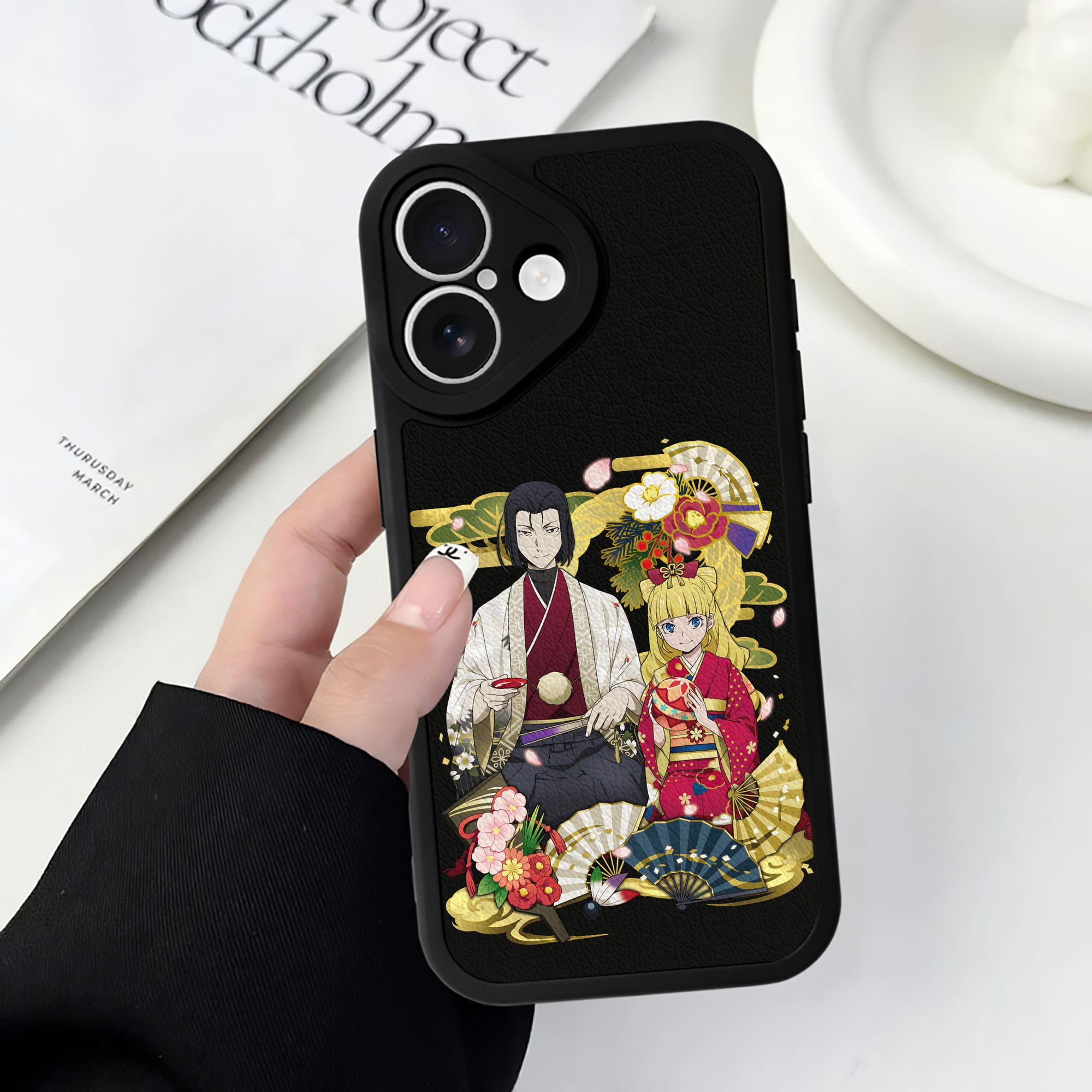 （画像用） 文豪ストレイドッグス Bungo Stray Dogs 【iPhone 16シリーズ対応】シリコンスマホケース（レザー調） 材質：シリコン